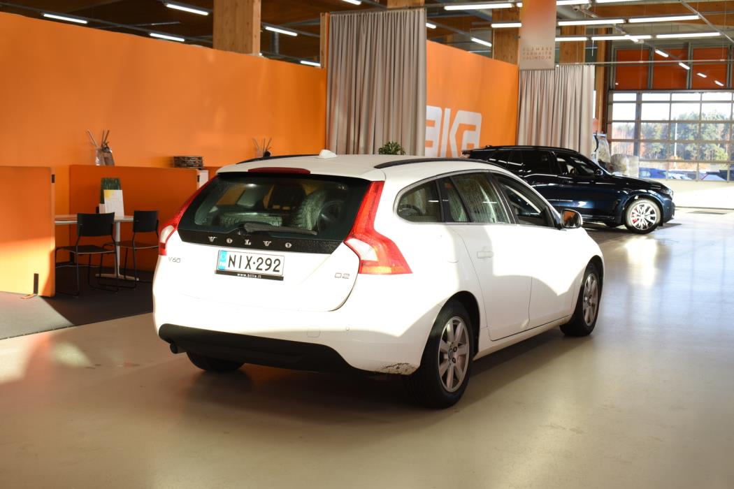 VOLVO V60 2013
