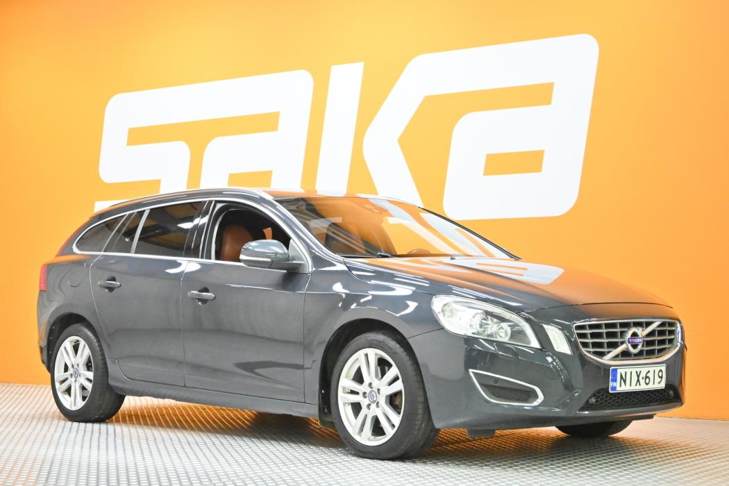 VOLVO V60 2012