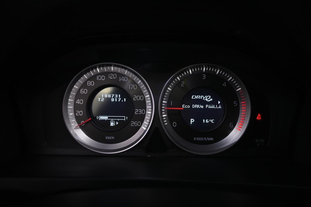 VOLVO V60 2012