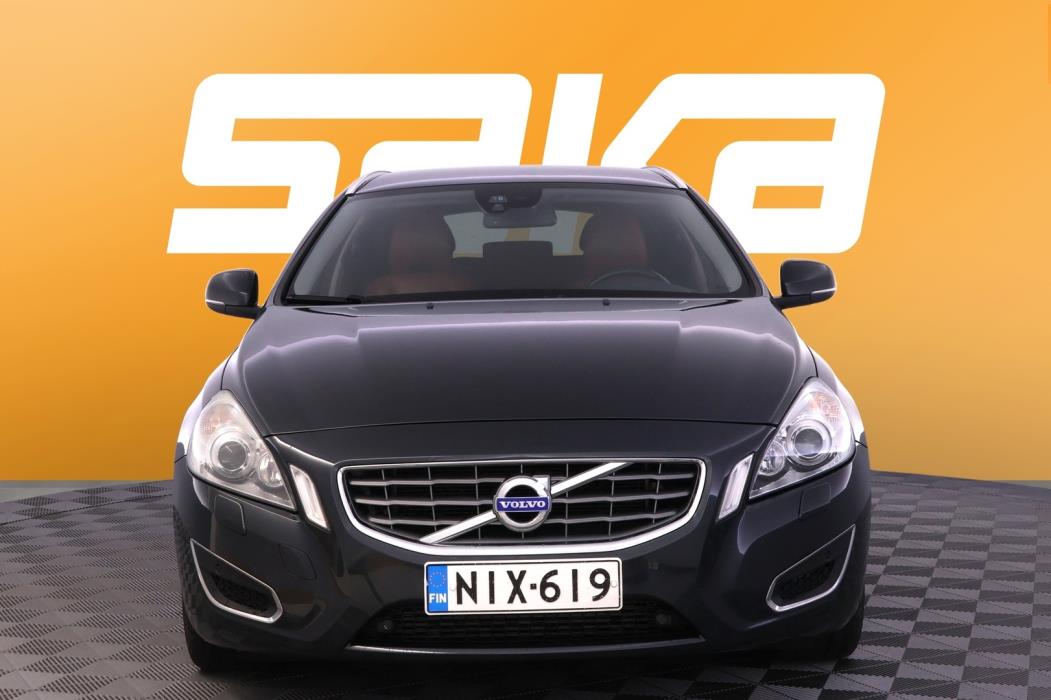 VOLVO V60 2012
