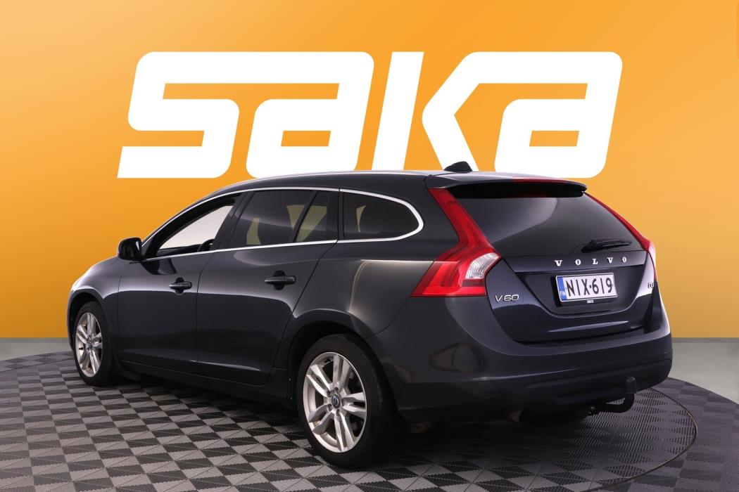 VOLVO V60 2012