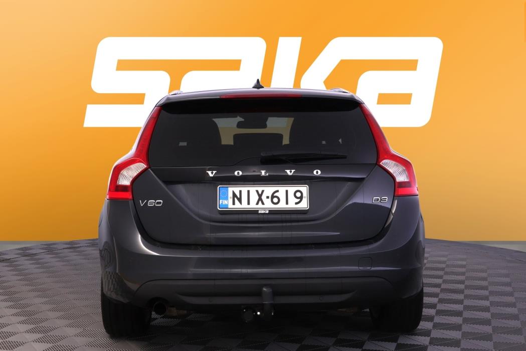 VOLVO V60 2012