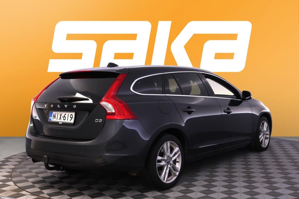 VOLVO V60 2012