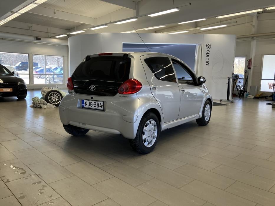 TOYOTA Aygo 2009