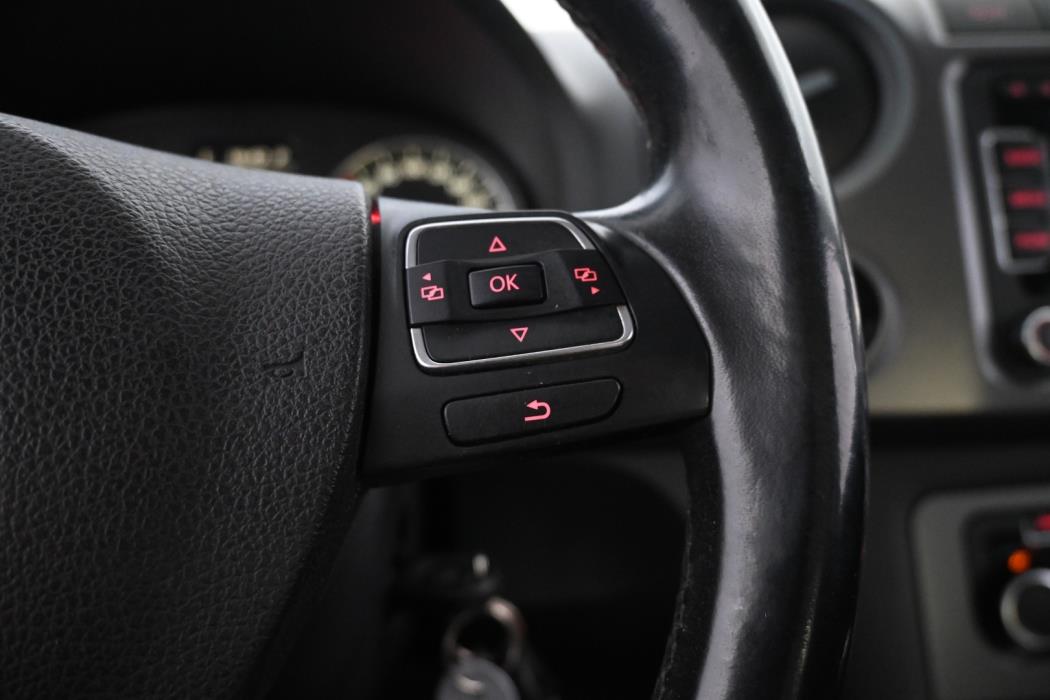 VOLKSWAGEN Amarok 2014