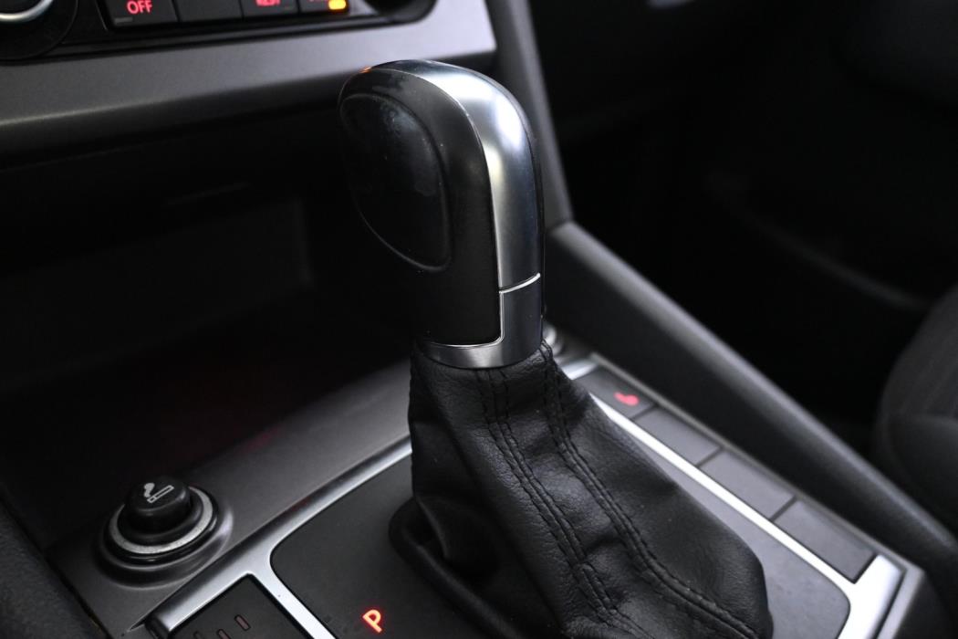VOLKSWAGEN Amarok 2014