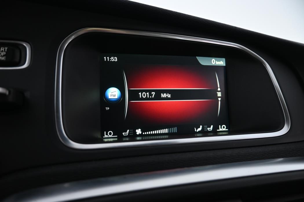 VOLVO V40 Cross Country 2014