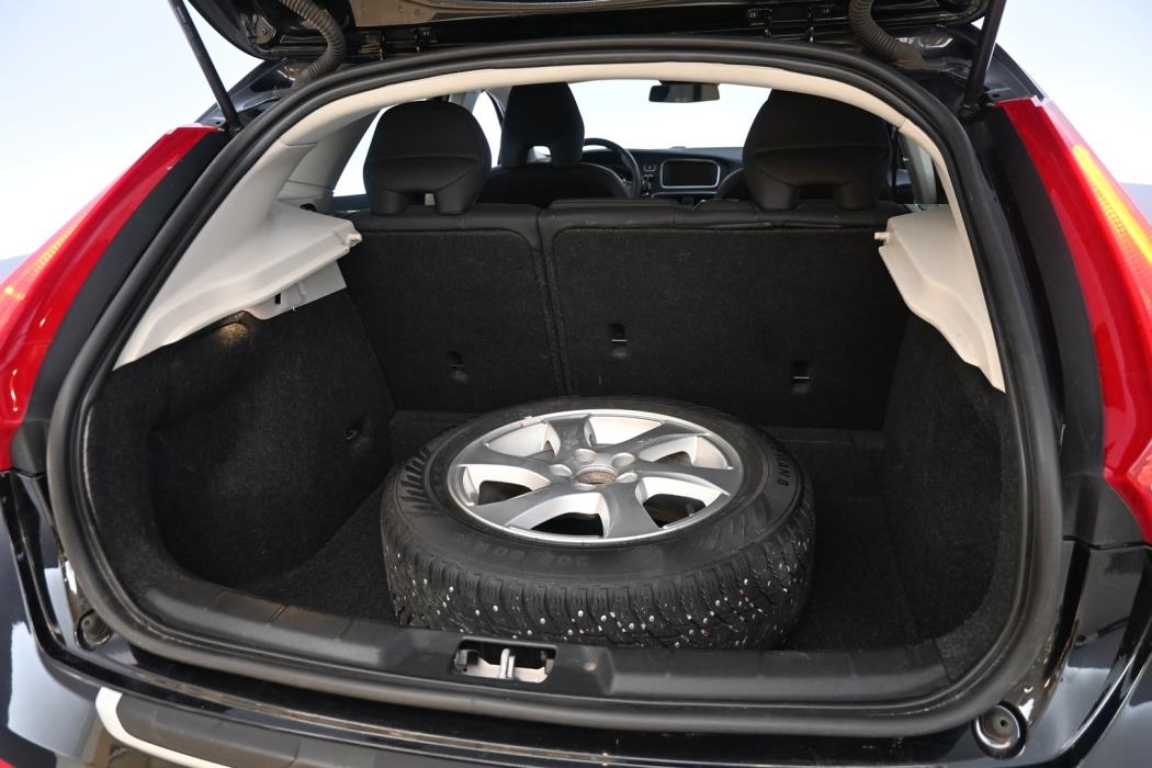 VOLVO V40 Cross Country 2014