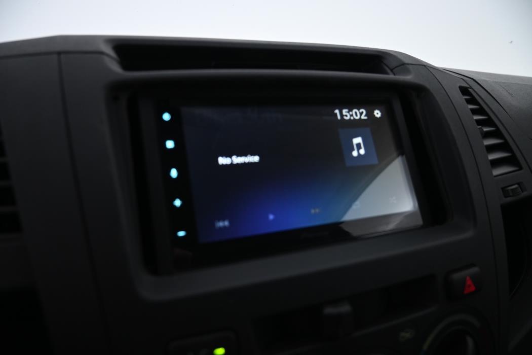 TOYOTA Hilux 2011