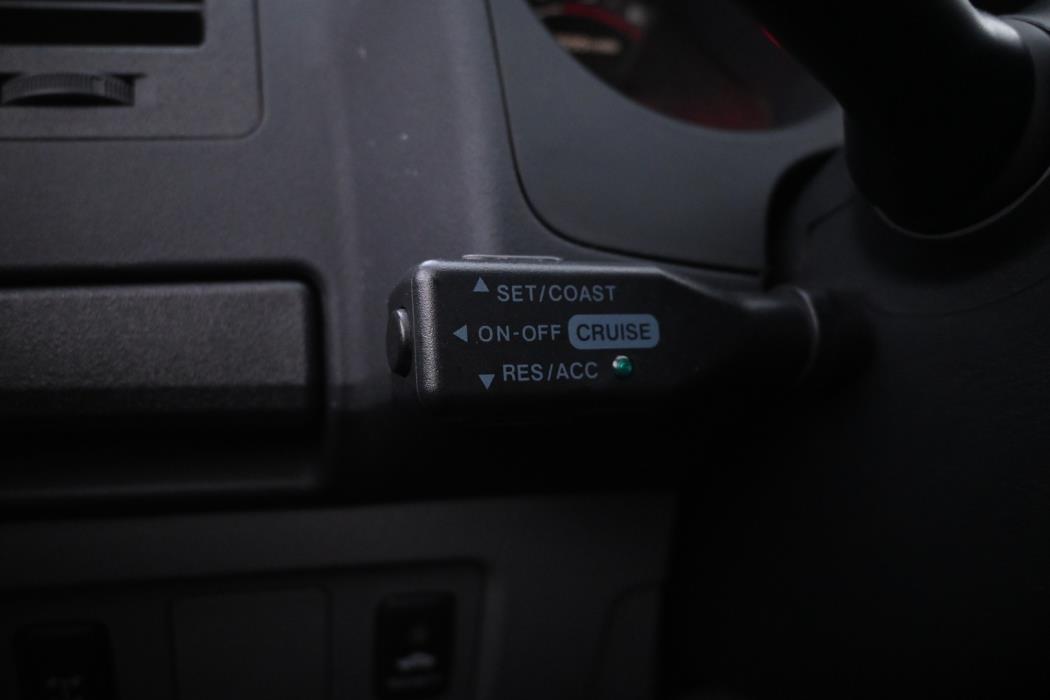 TOYOTA Hilux 2011