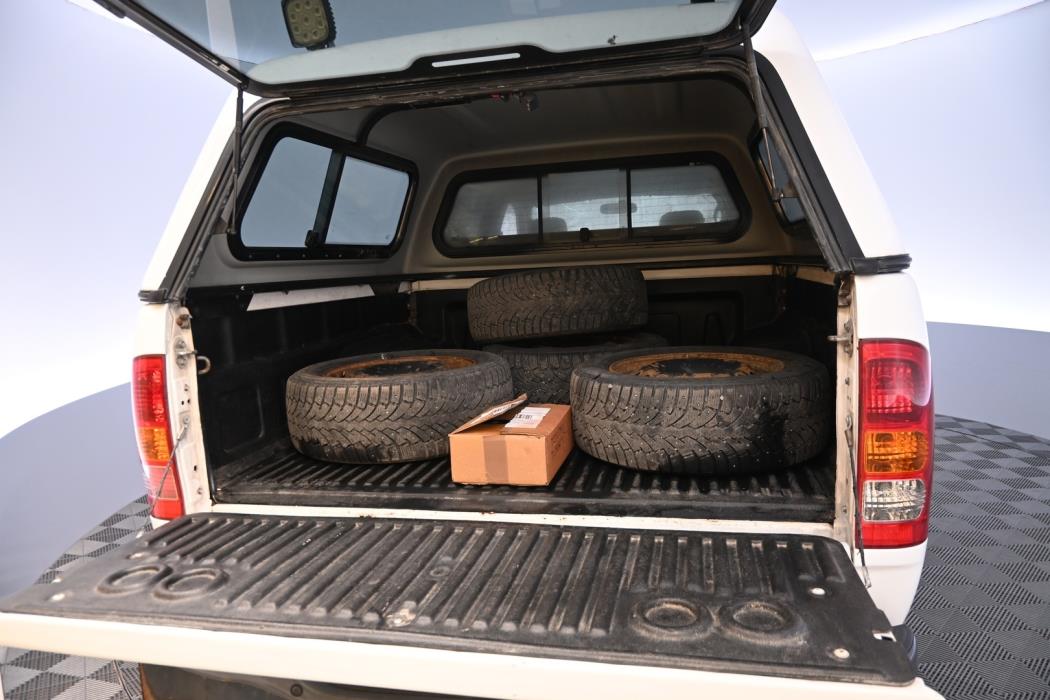 TOYOTA Hilux 2011