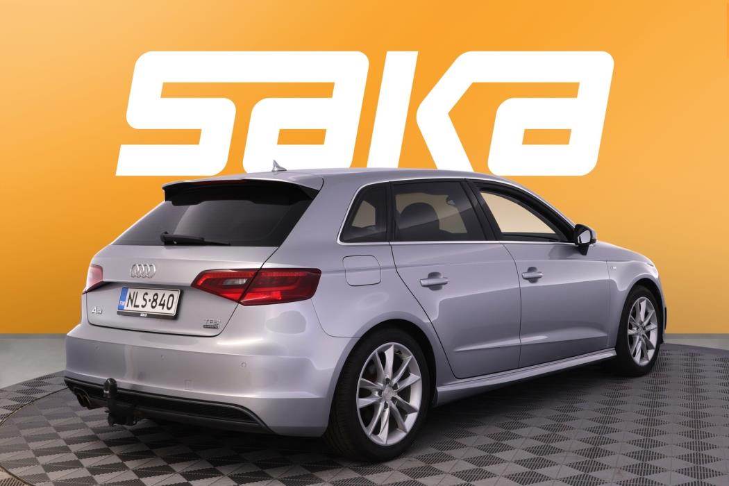AUDI A3 2015