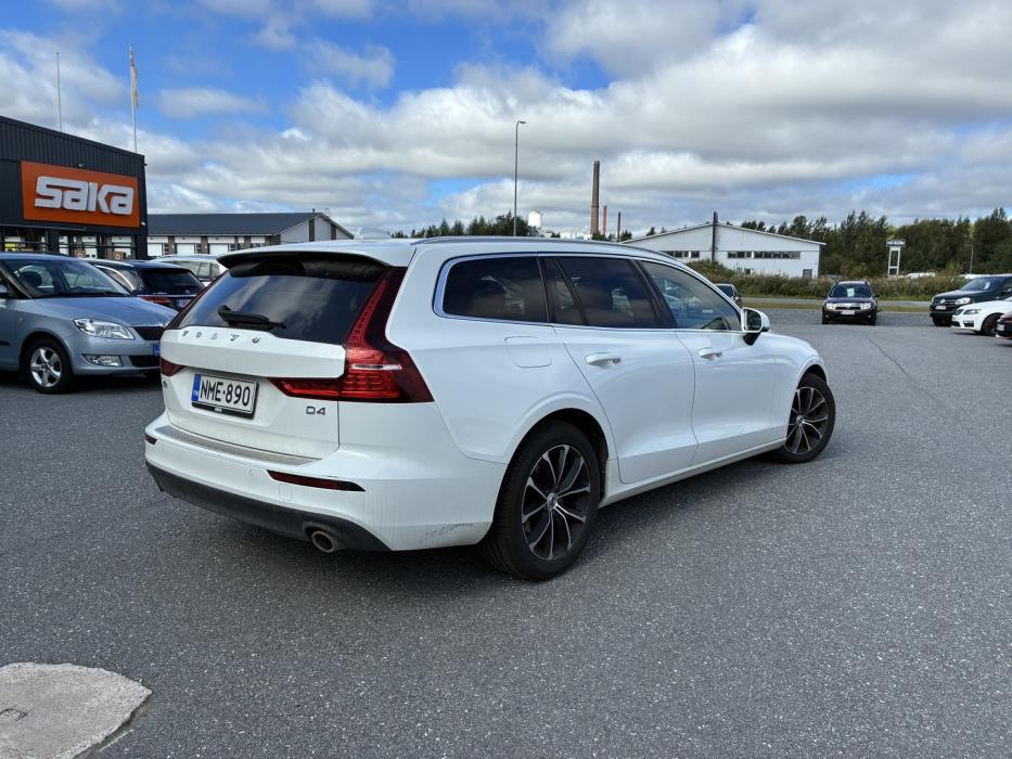 VOLVO V60 2019