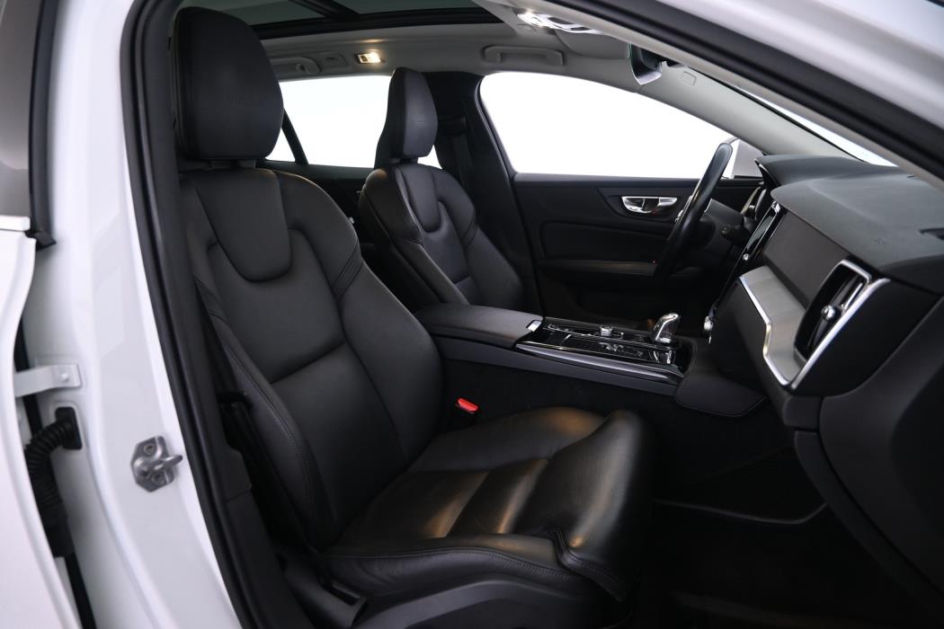 VOLVO V60 2019