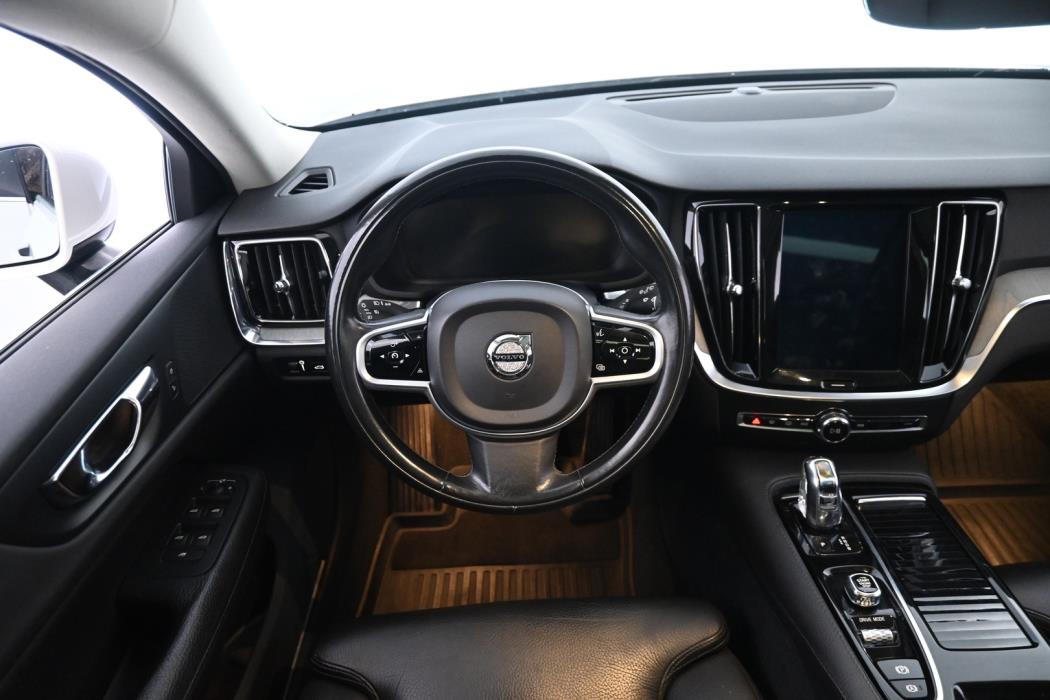 VOLVO V60 2019