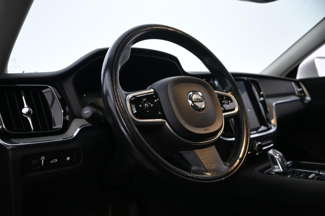 VOLVO V60 2019