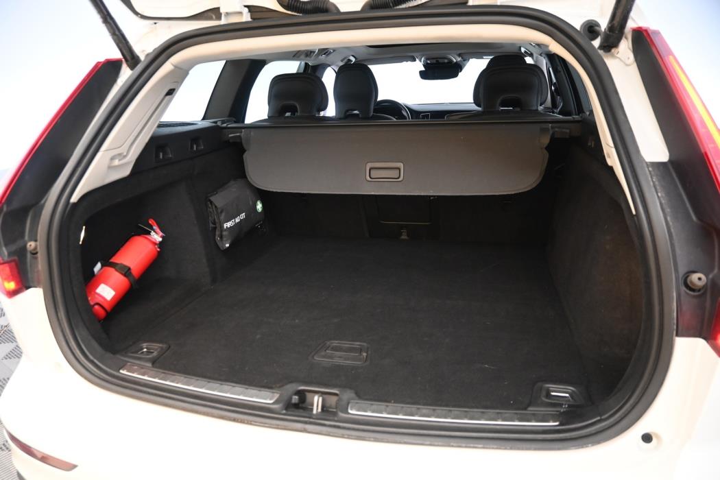 VOLVO V60 2019