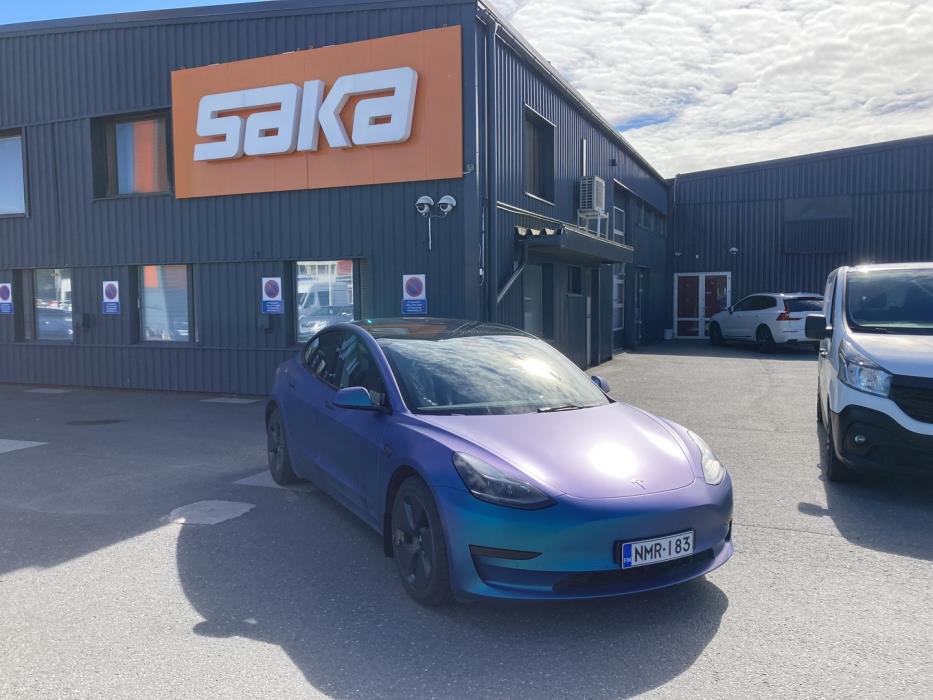 TESLA Model 3 2022