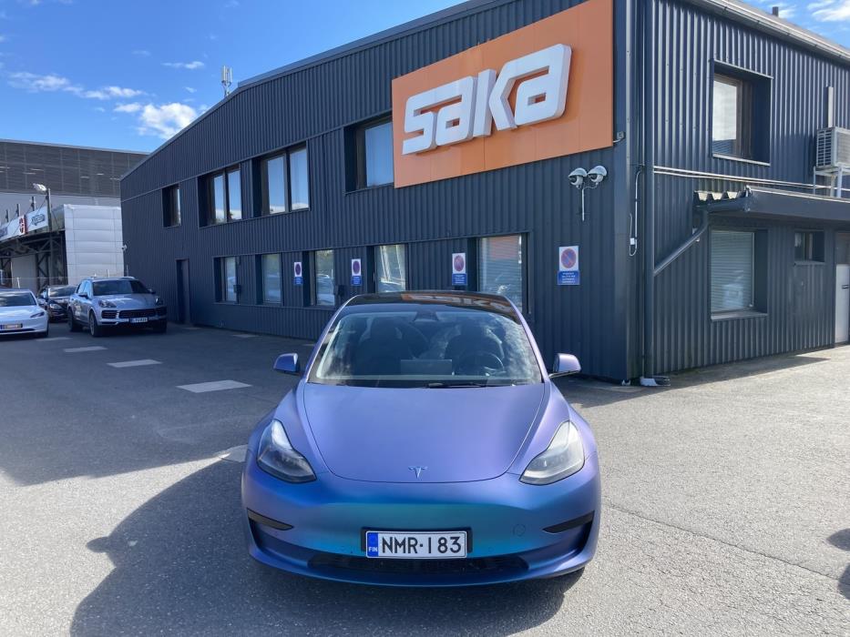 TESLA Model 3 2022