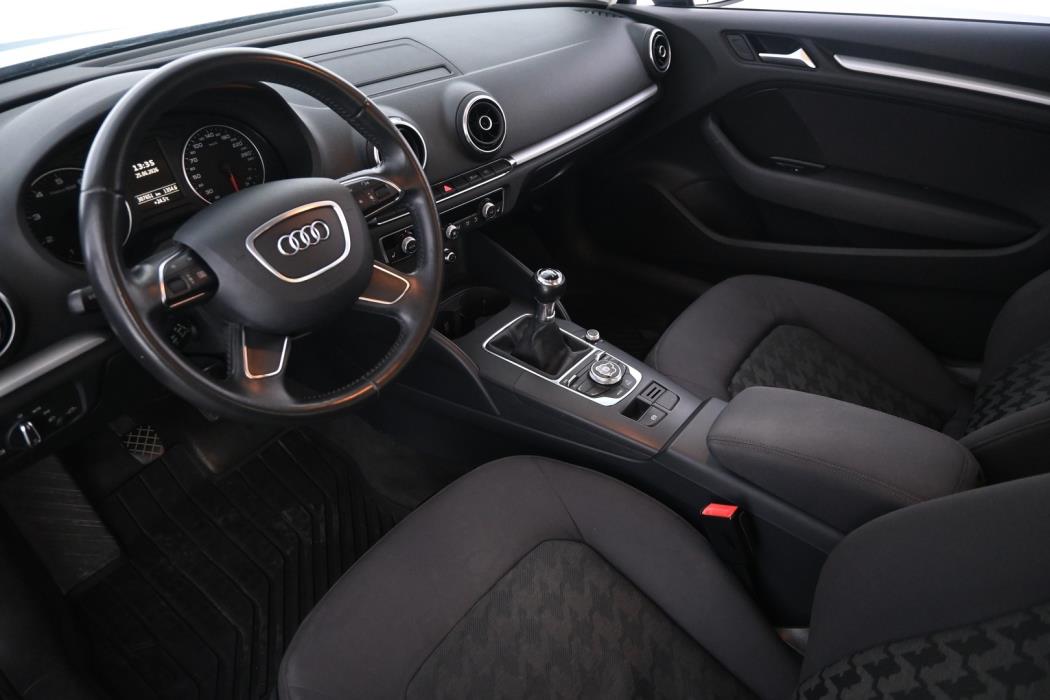 AUDI A3 2013