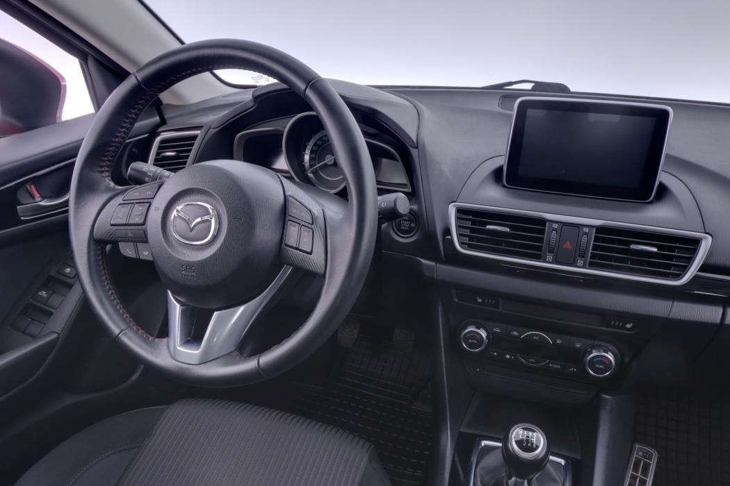 MAZDA 3 2015