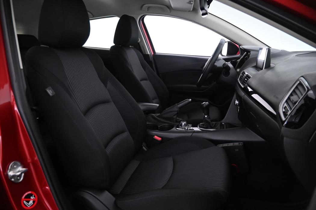MAZDA 3 2015