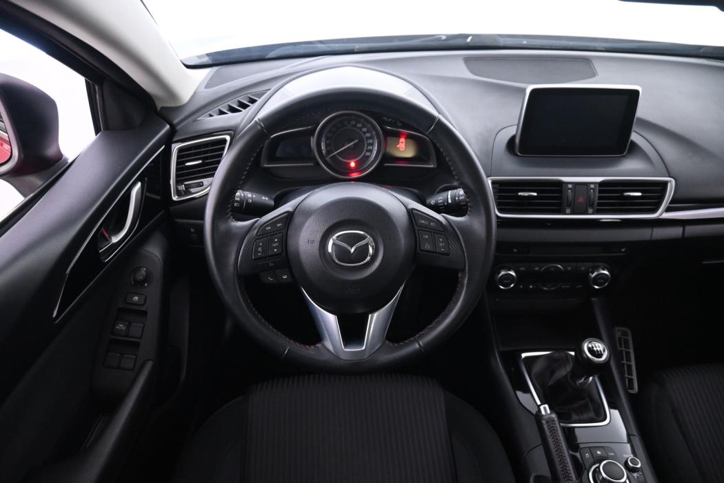 MAZDA 3 2015