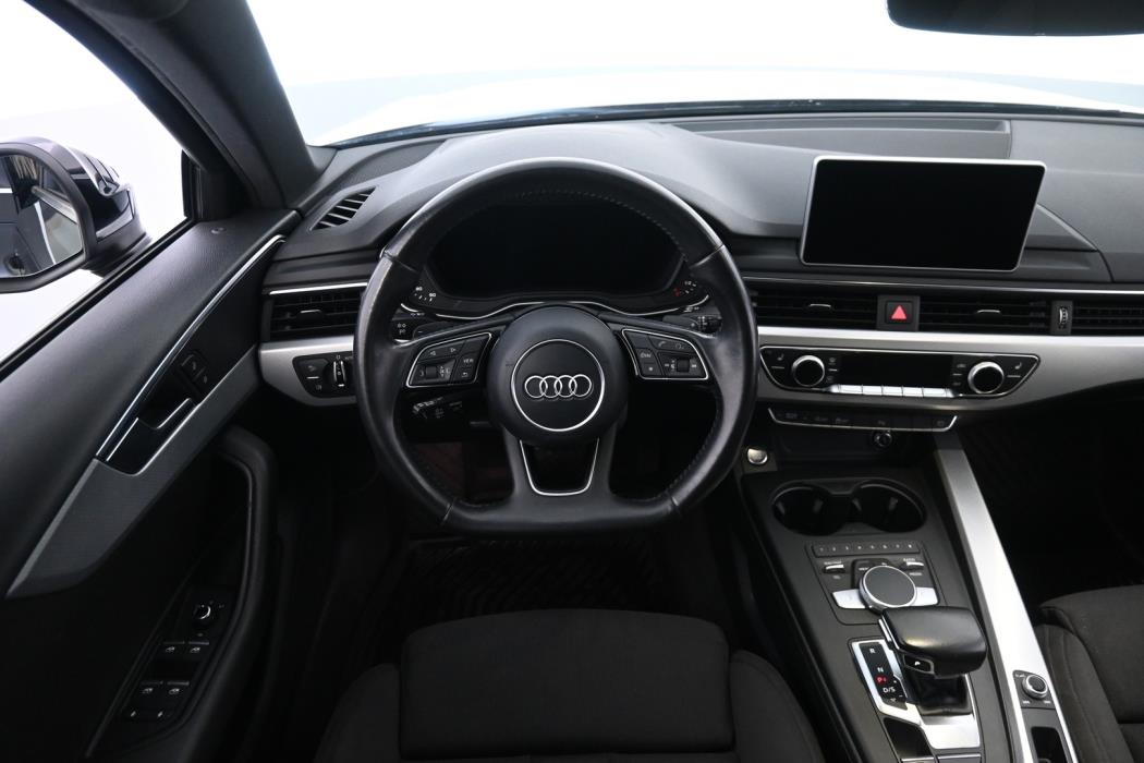 AUDI A4 2016