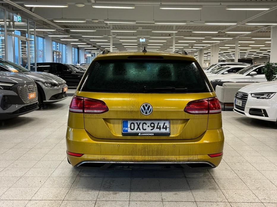 VOLKSWAGEN Golf 2018