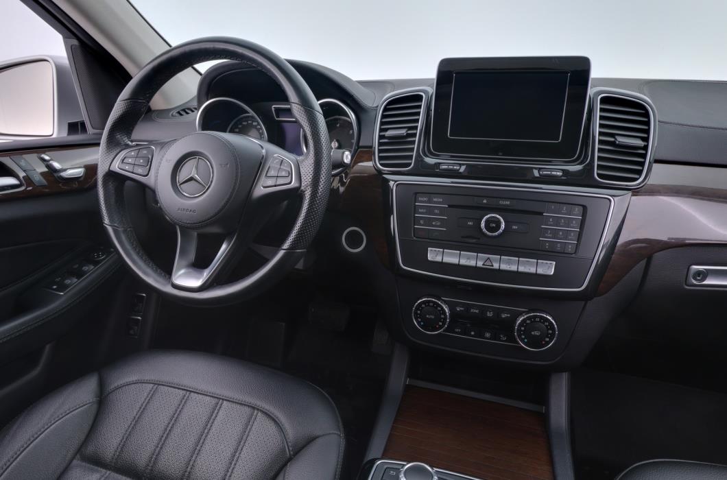 MERCEDES-BENZ GLS 2016