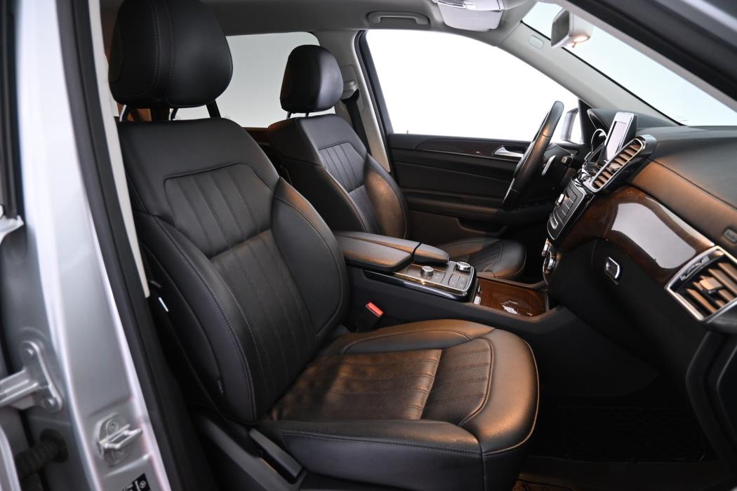 MERCEDES-BENZ GLS 2016