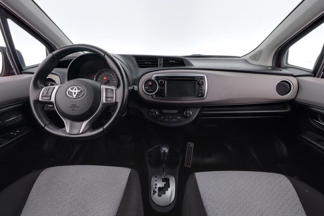TOYOTA Yaris 2012
