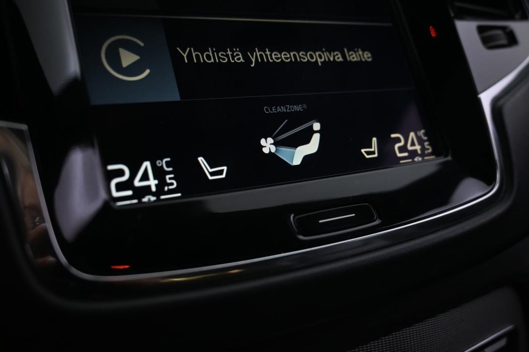 VOLVO XC90 2016