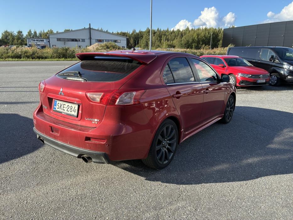 MITSUBISHI Lancer 2011