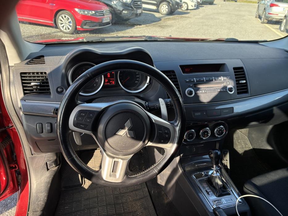 MITSUBISHI Lancer 2011