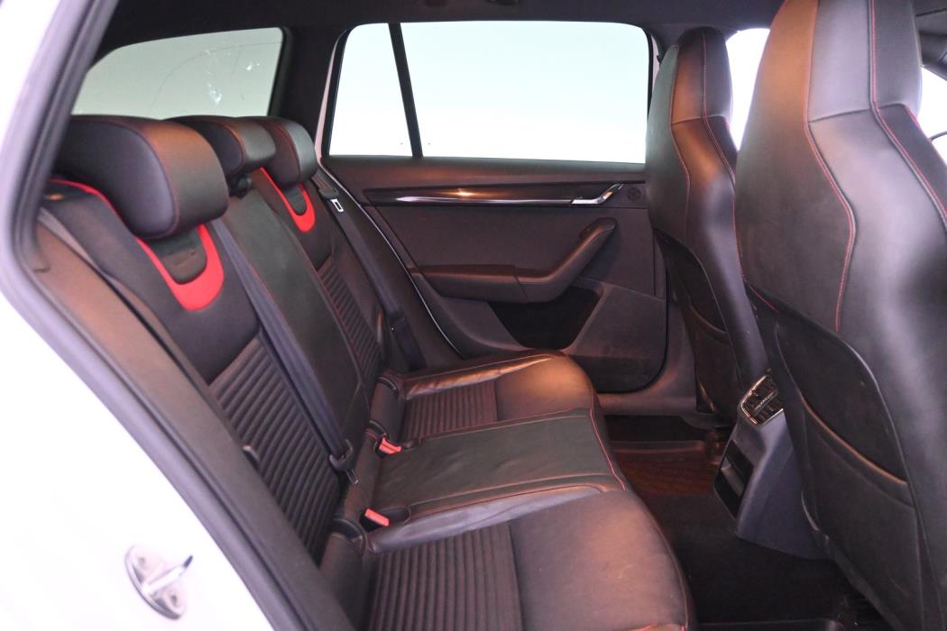 SKODA Octavia 2014