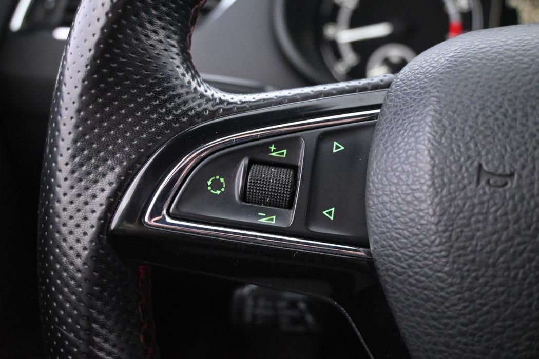SKODA Octavia 2014