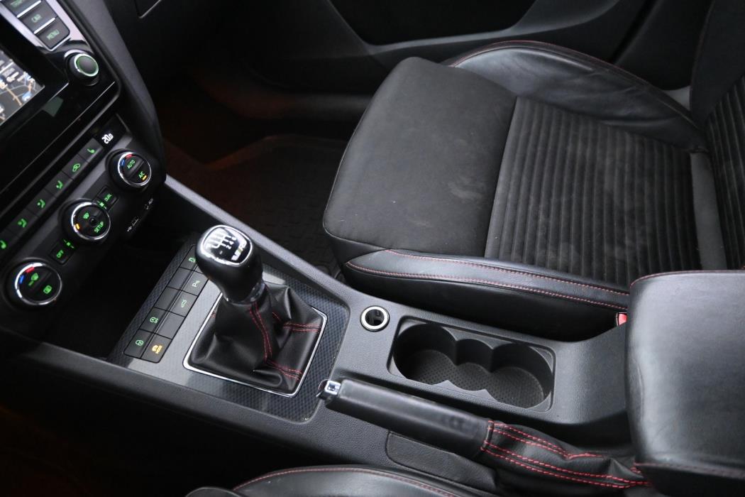 SKODA Octavia 2014