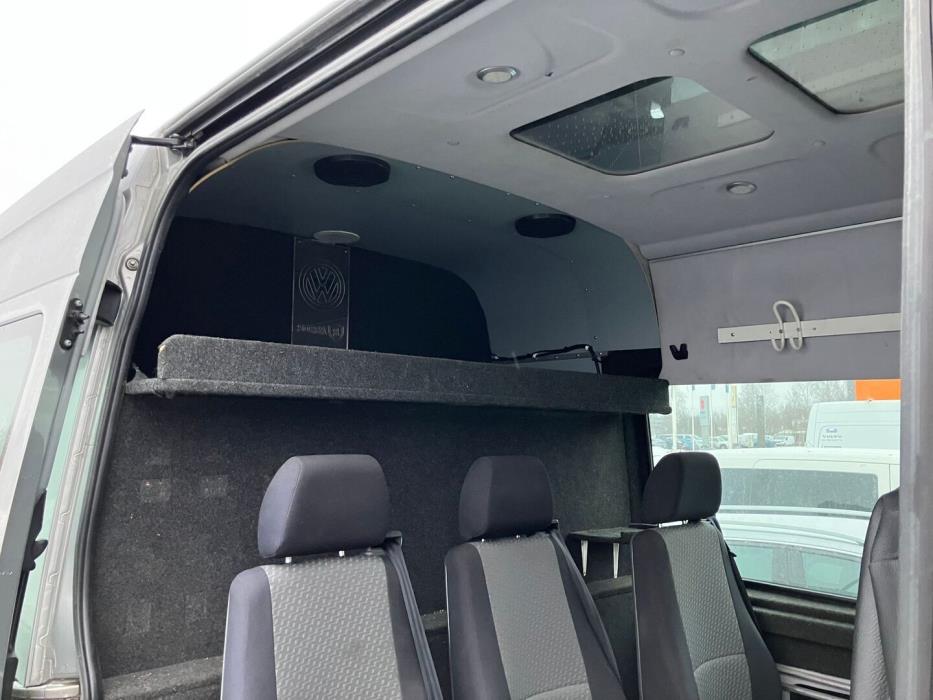 VOLKSWAGEN Crafter 2016