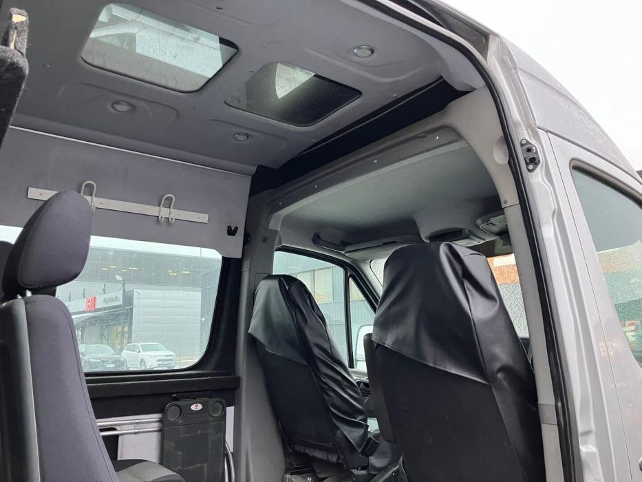 VOLKSWAGEN Crafter 2016