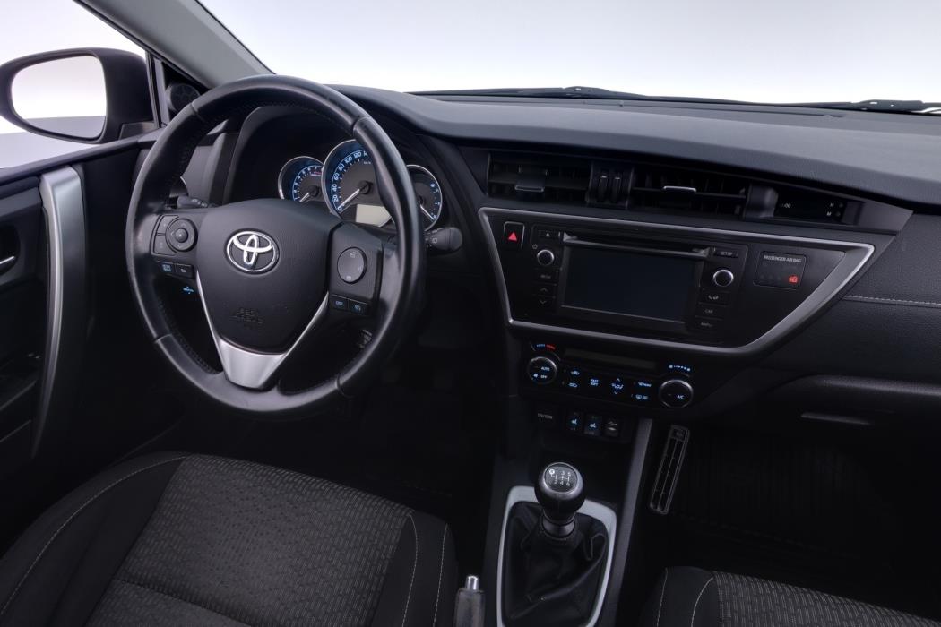 TOYOTA Auris 2014