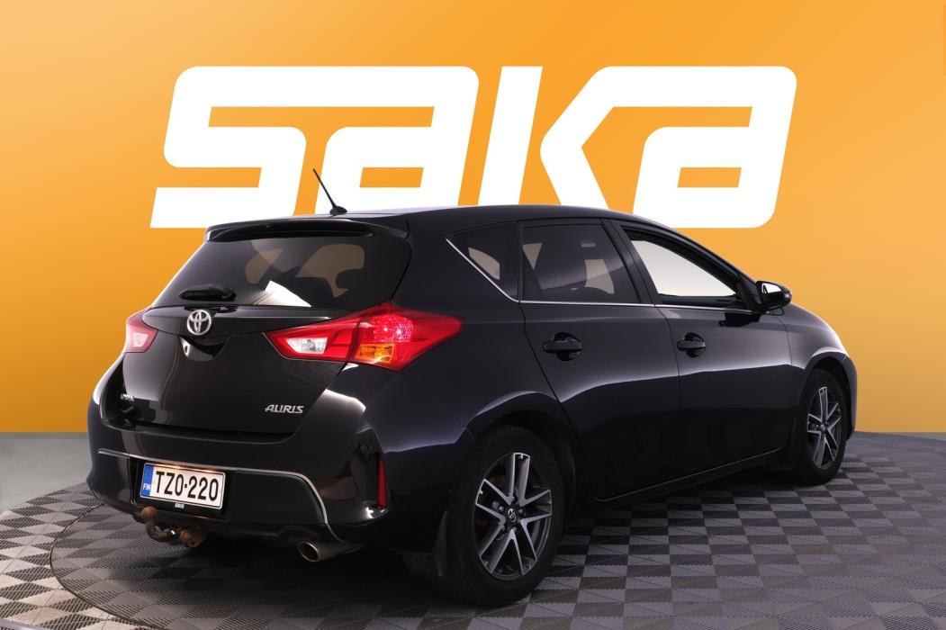 TOYOTA Auris 2014