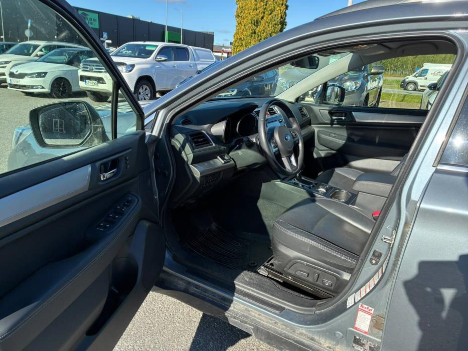 SUBARU Outback 2015