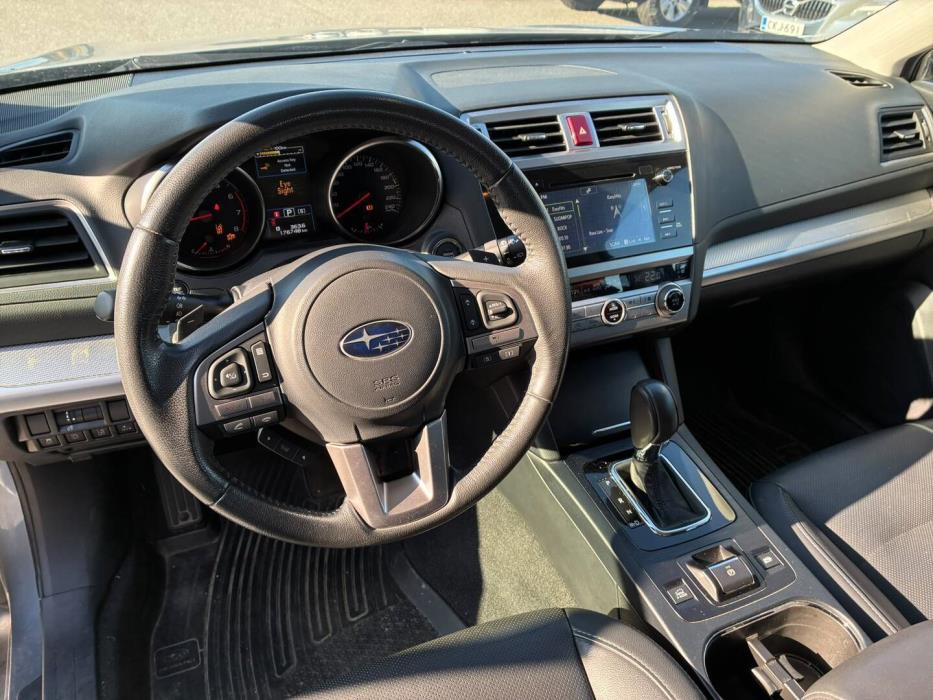 SUBARU Outback 2015