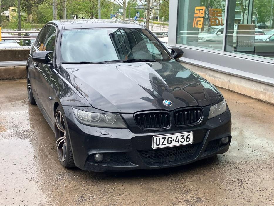 BMW 318 2011
