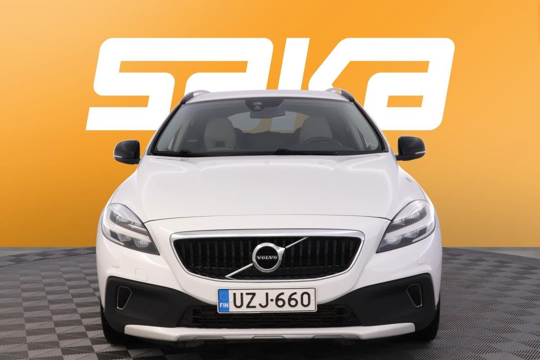 VOLVO V40 Cross Country 2017