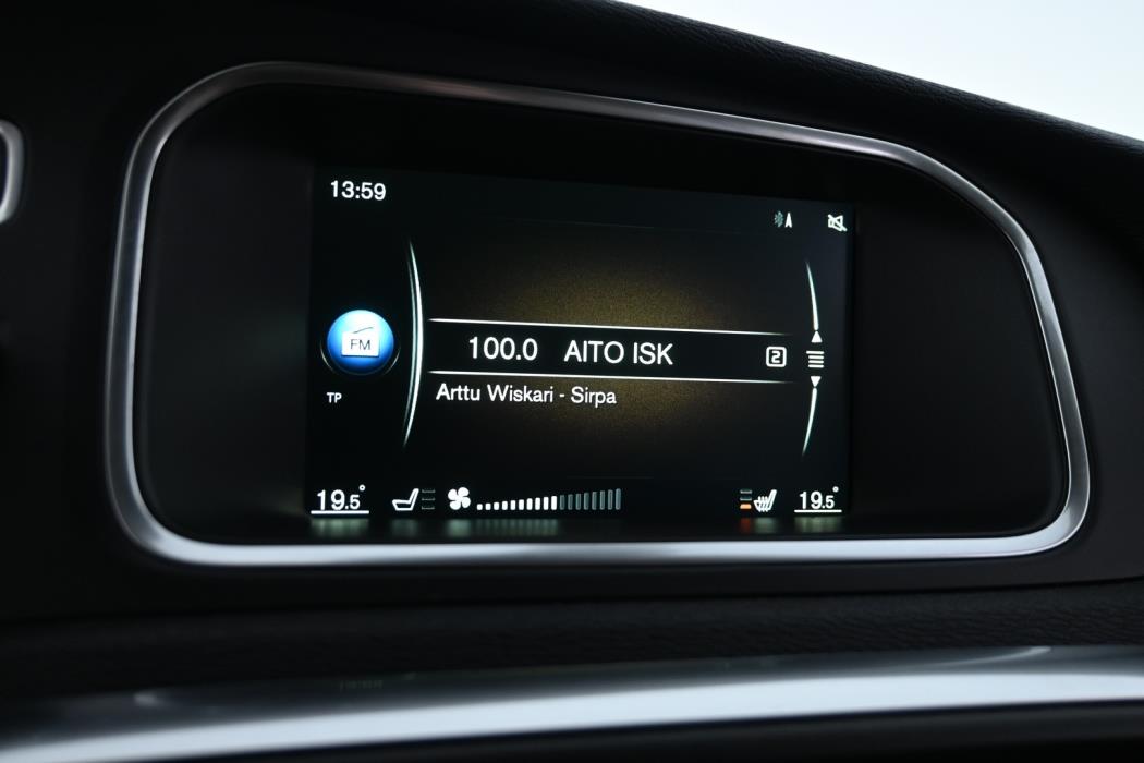 VOLVO V40 Cross Country 2017