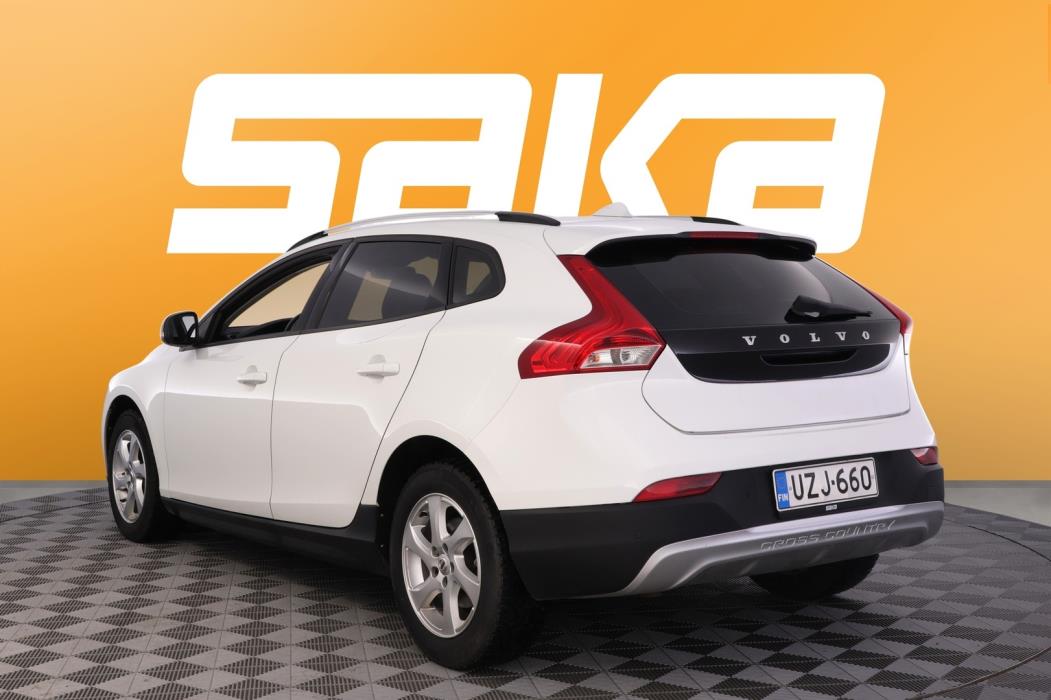 VOLVO V40 Cross Country 2017