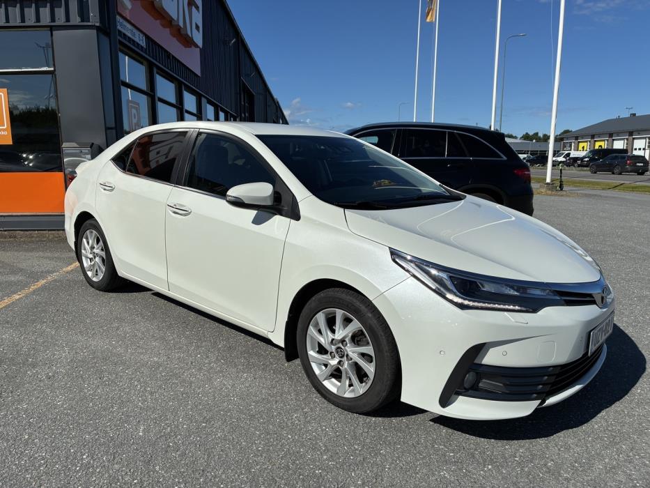 TOYOTA Corolla 2017