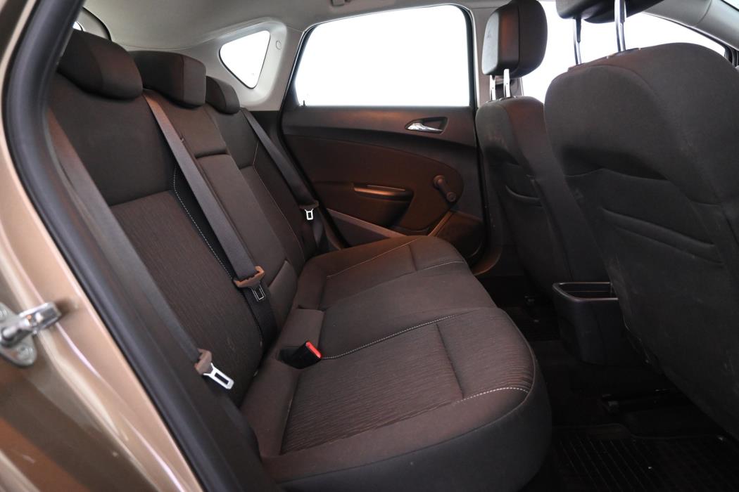 OPEL Astra 2013